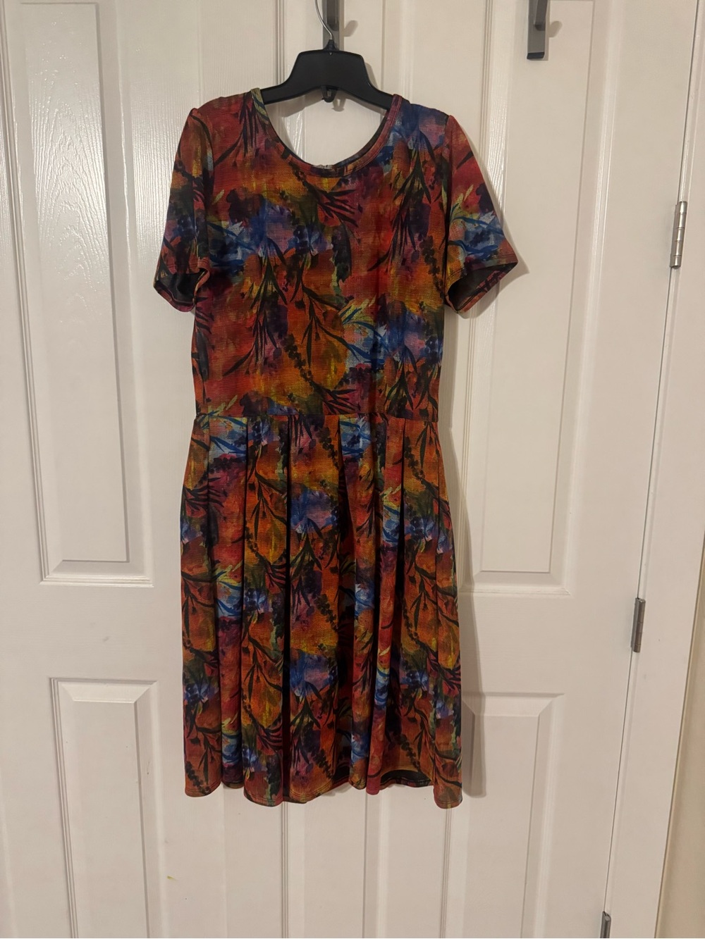 LuLaRoe Multicolor Floral Scoop-Neck Short Sleeve Dress